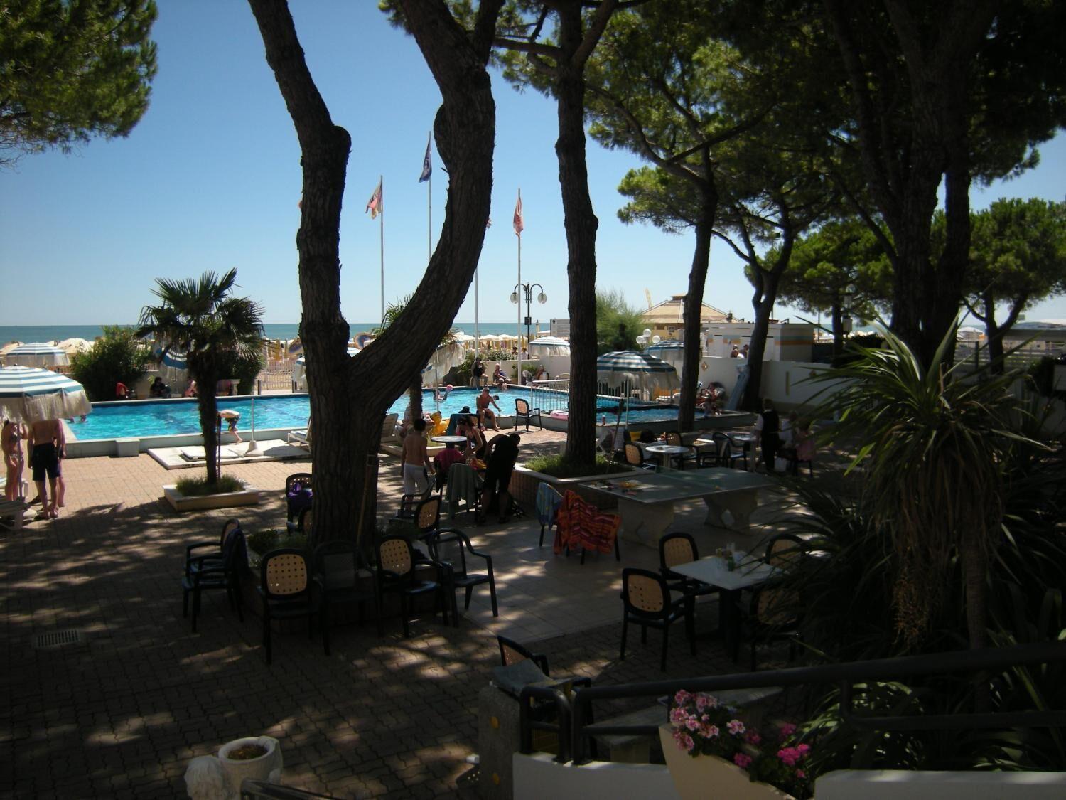 Hotel Ambasciatori Palace 4*